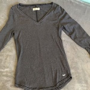 Long sleeve black and white Hollister long sleeve